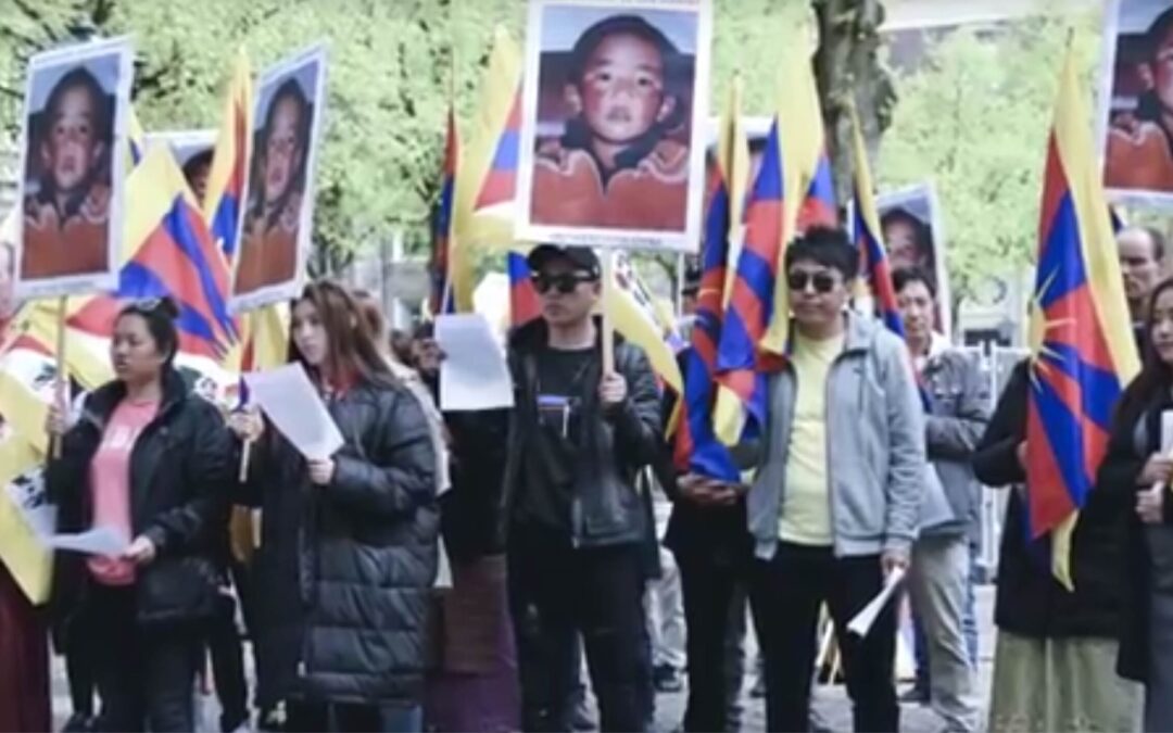 Panchen Lama Demo1