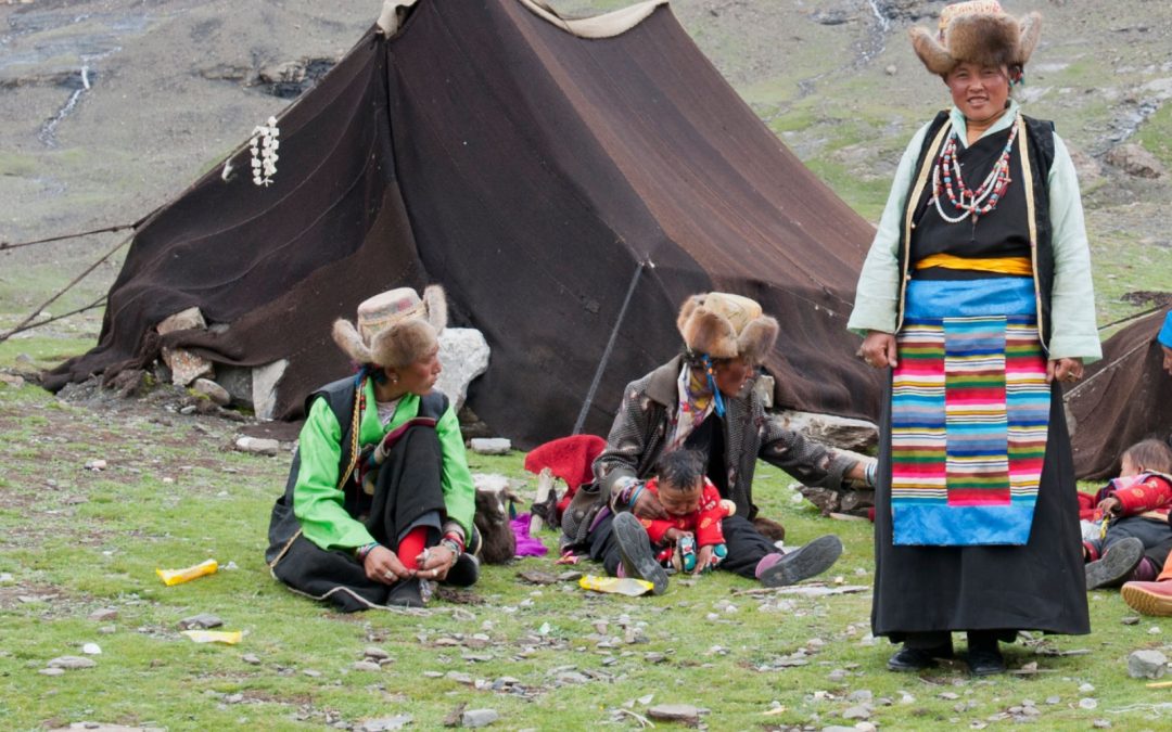 Tibetische Nomaden Mit Zelten ImageBROKER Alamy Stock Photo1