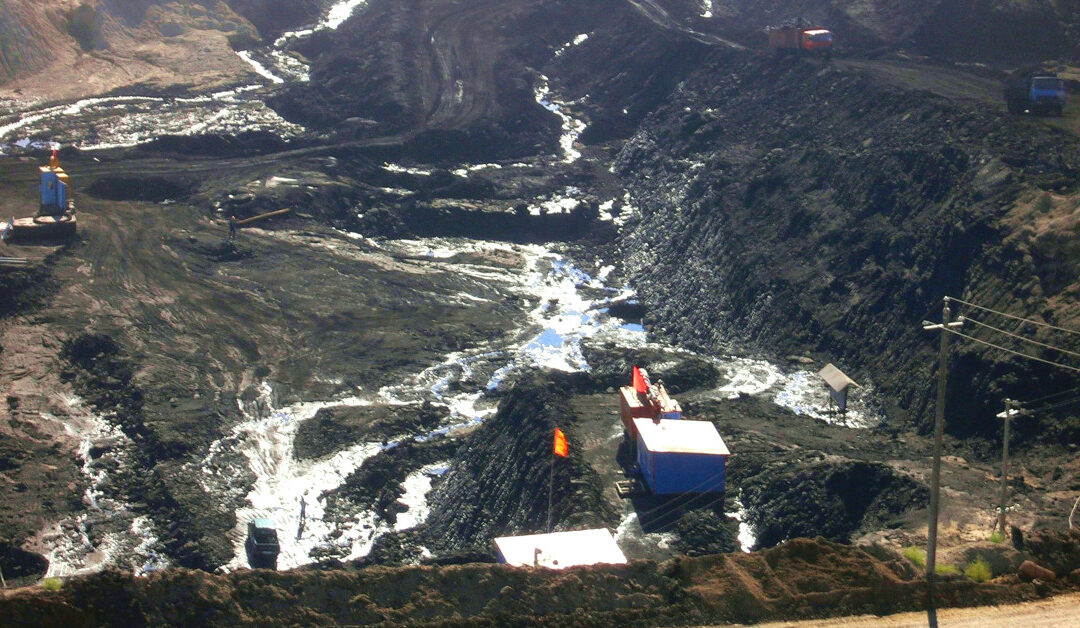 Coal Mine In Inner Mongolia 1200×628 Herry Lawford CC BY 2.0 2