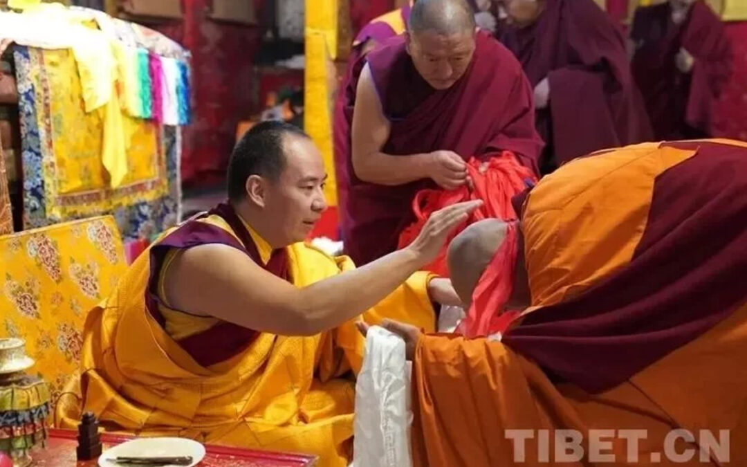 Ordination Ceremony.fakepanchen.3.tibet.cn Via Udn.com