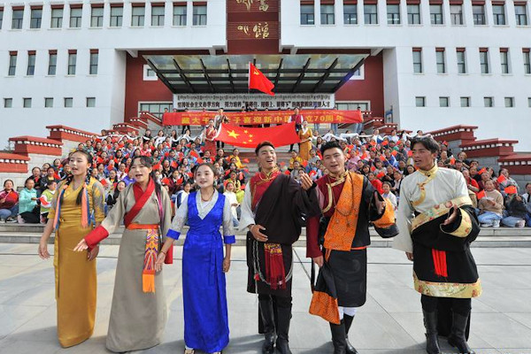 Studenten 600×400 Lhasa University Sep 2019 Xinhua Jigme Dorje