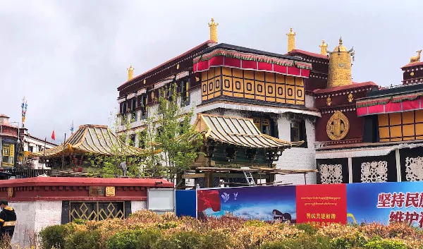 Jokhang Pavillons 2 600×353